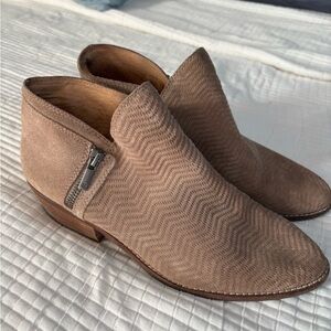 Lucky Brand Brown Chukka Boots